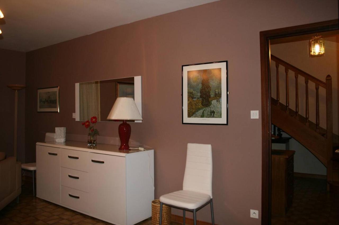 1 Bedroom House 20Min Walk To Centre In Турню Екстериор снимка