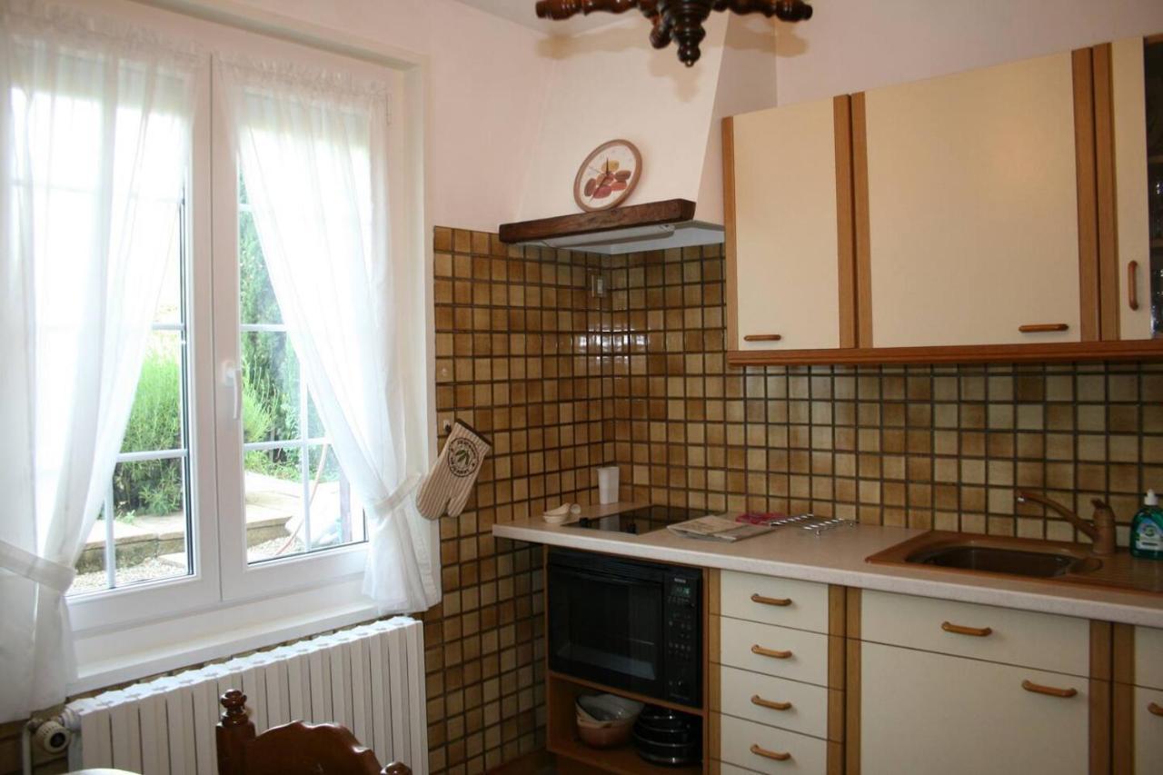 1 Bedroom House 20Min Walk To Centre In Турню Екстериор снимка