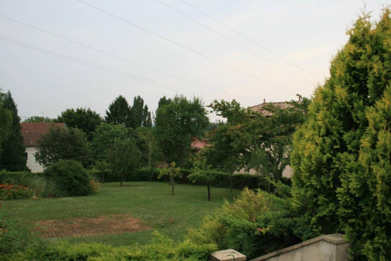 1 Bedroom House 20Min Walk To Centre In Турню Екстериор снимка